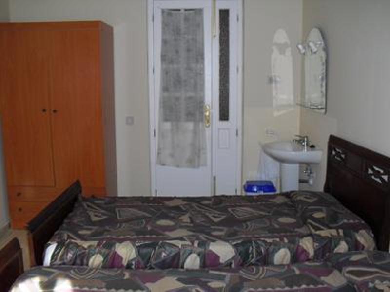 Hostal Del Mar Мадрид Стая снимка
